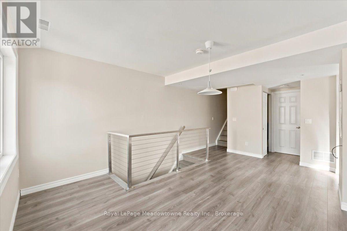109 - 75 Weldrick Road E Property Photo 15