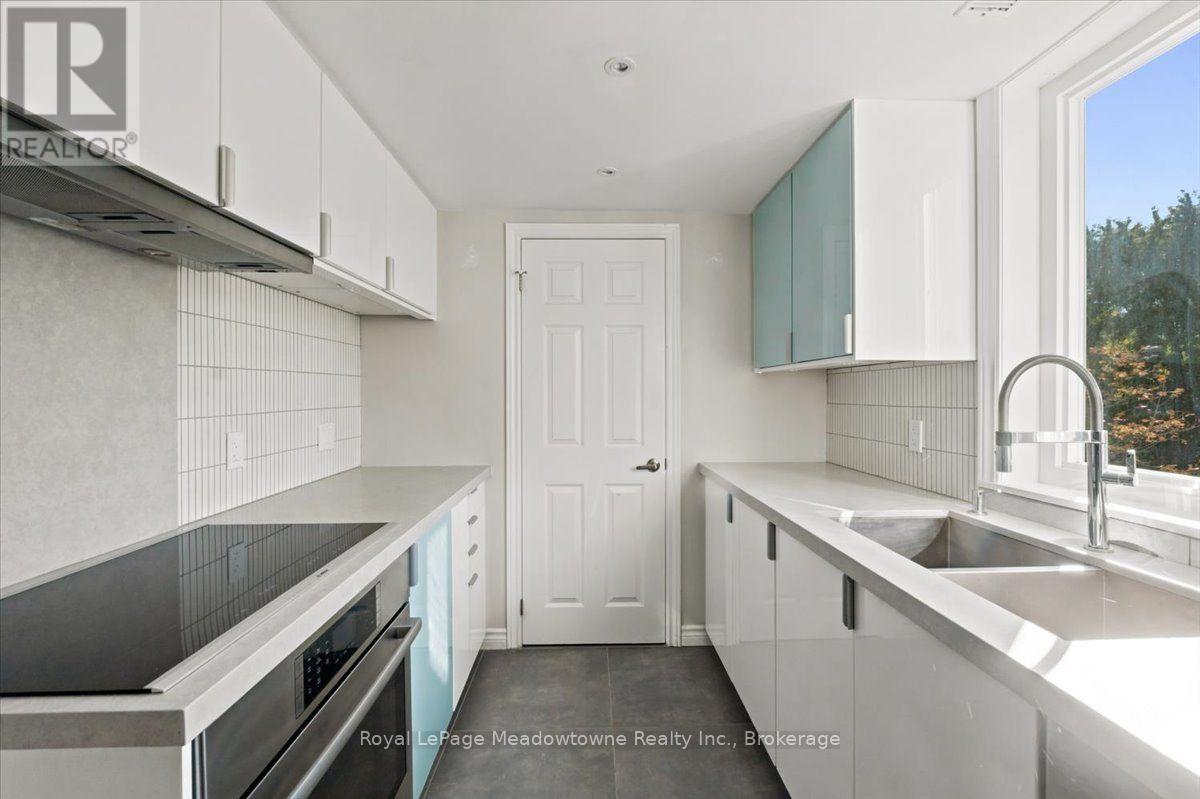 109 - 75 Weldrick Road E Property Photo 18