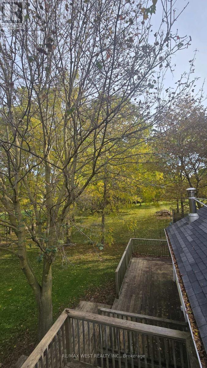 5427 Yonge Street Property Photo 12