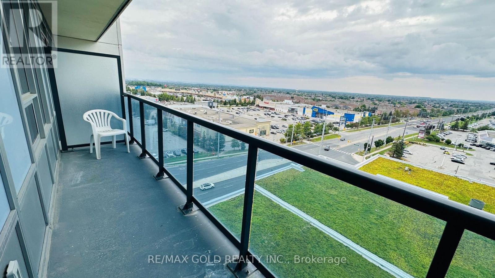 910 - 3700 Highway 7 Property Photo 24