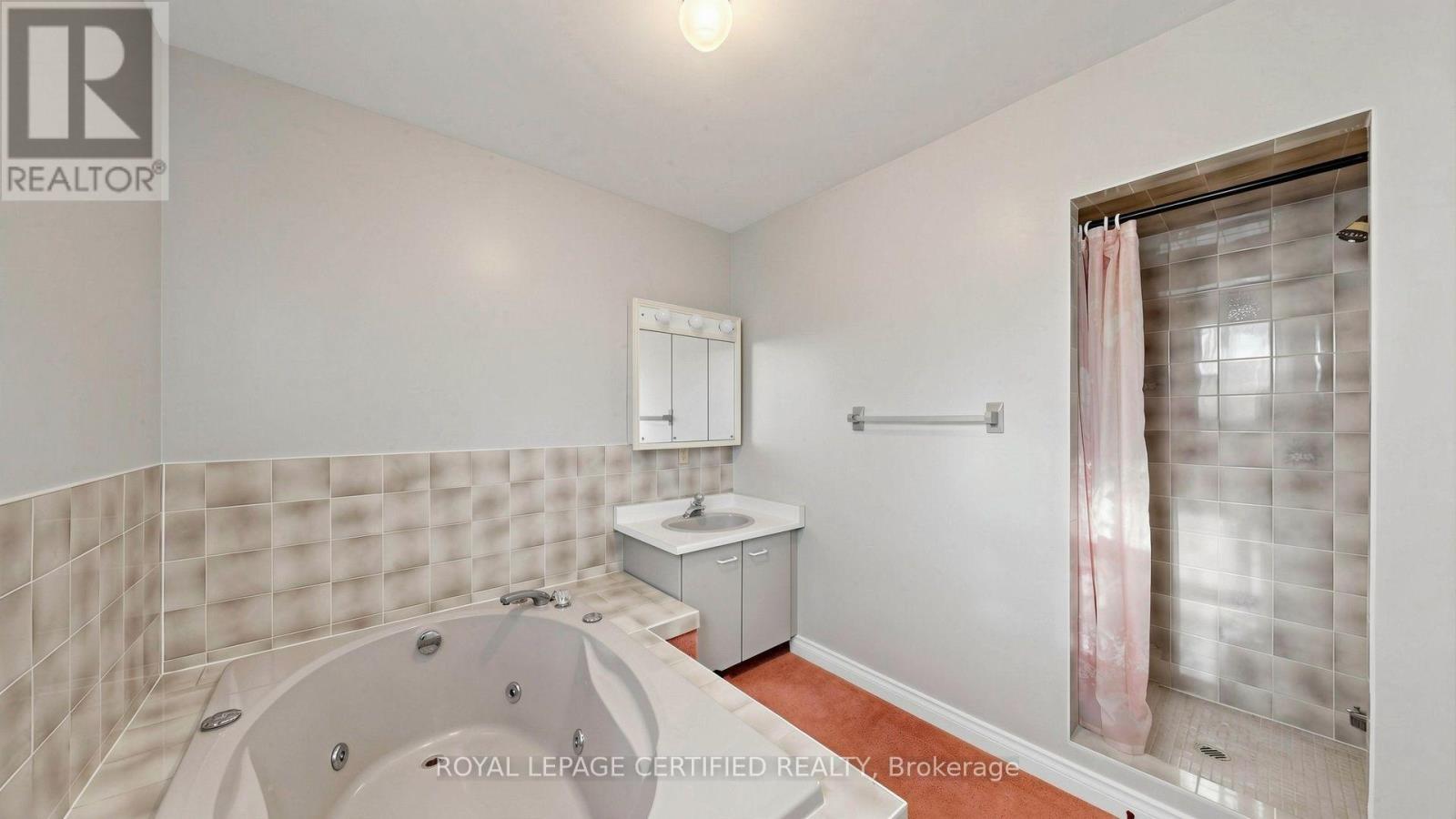 2 Gres Court Property Photo 31