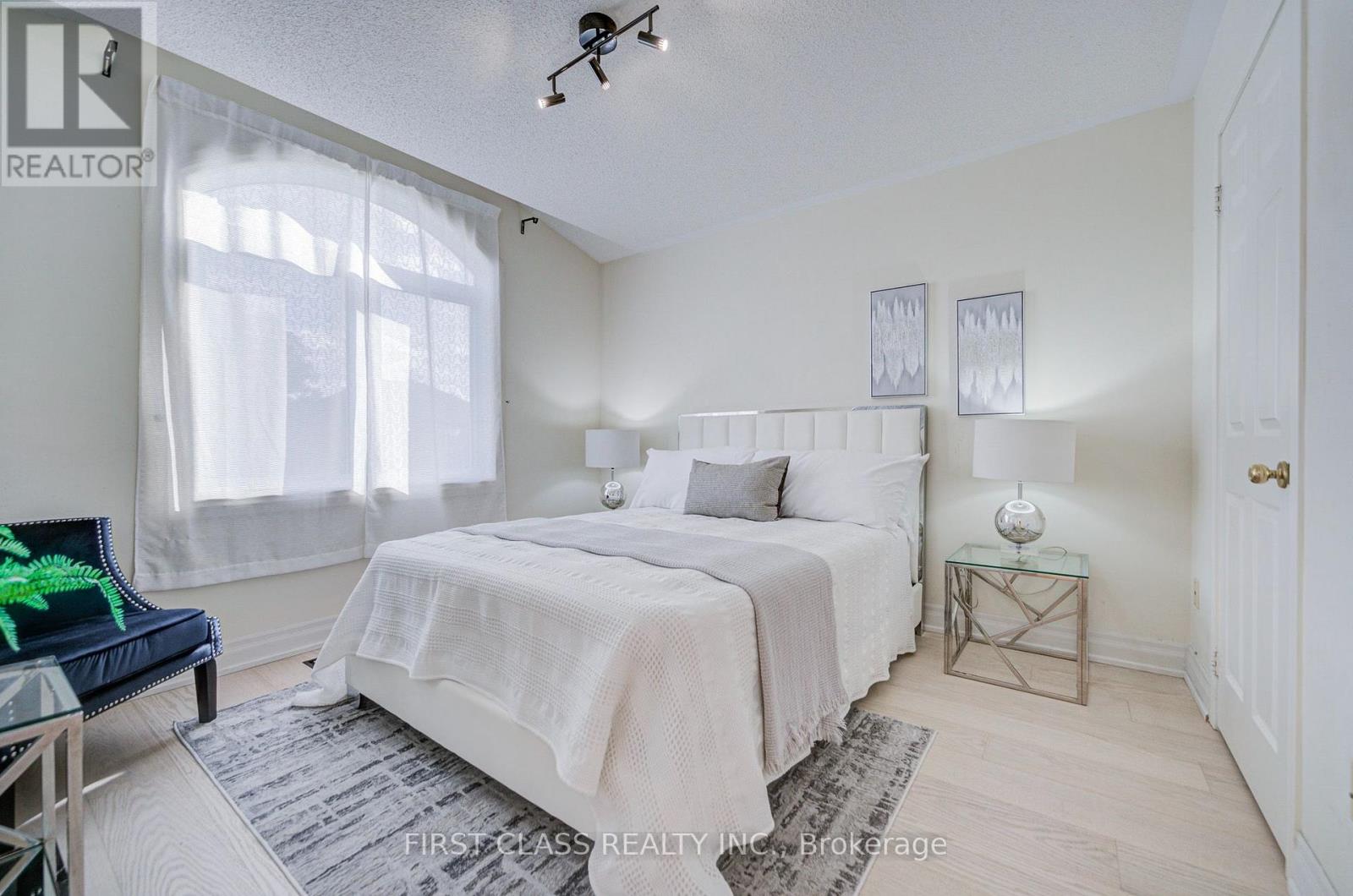 68 Drawbridge Drive Property Photo 30