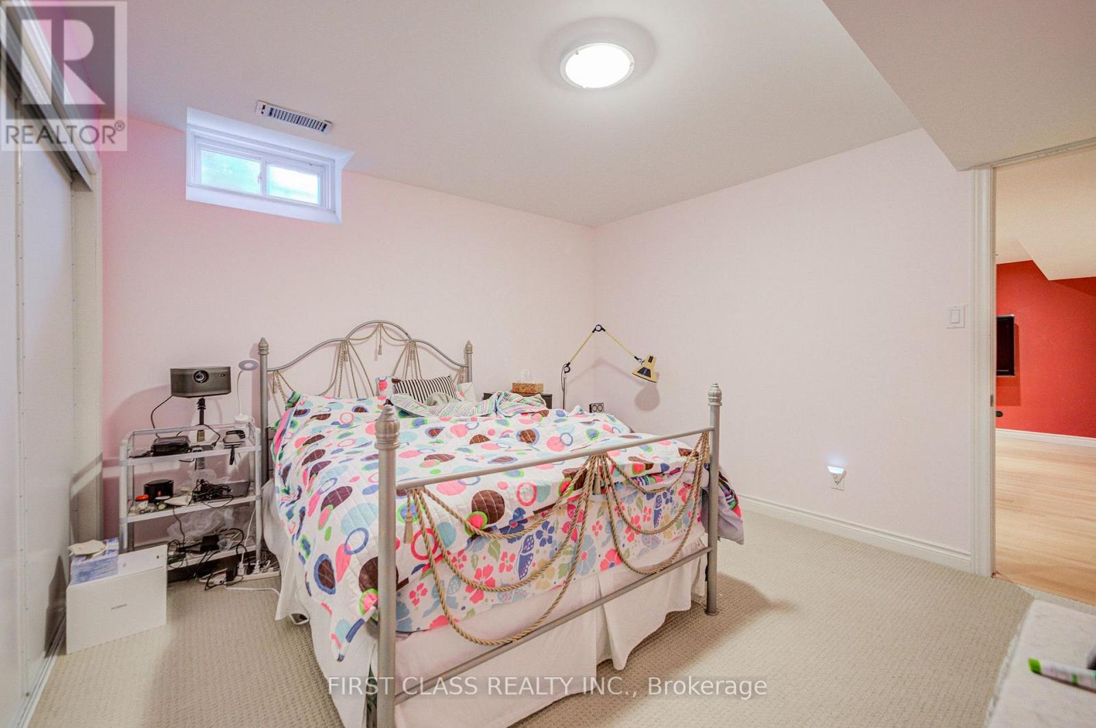 68 Drawbridge Drive Property Photo 41