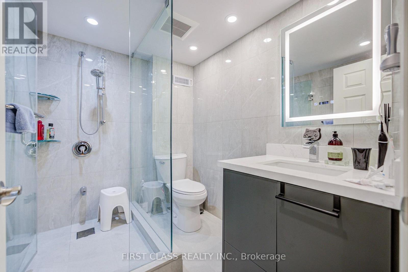 68 Drawbridge Drive Property Photo 44
