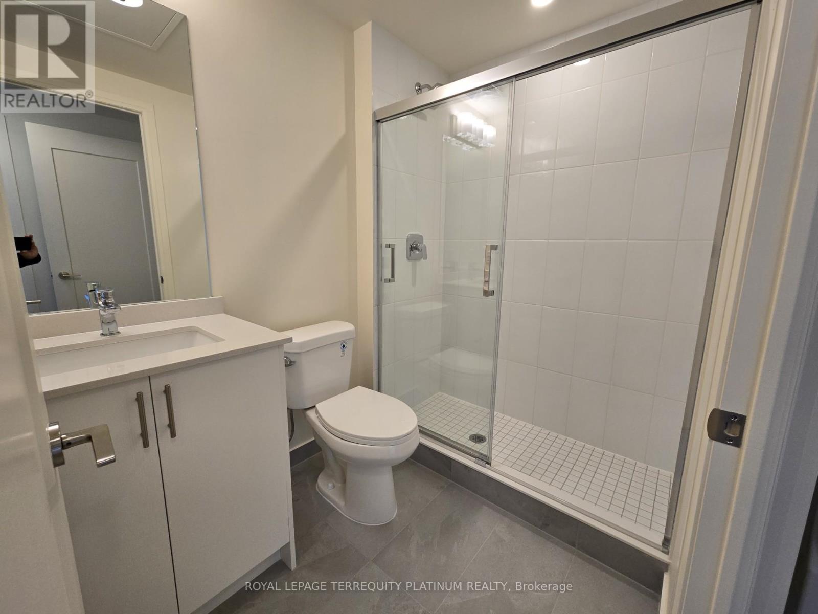 1708 - 27 Korda Gate Property Photo 21