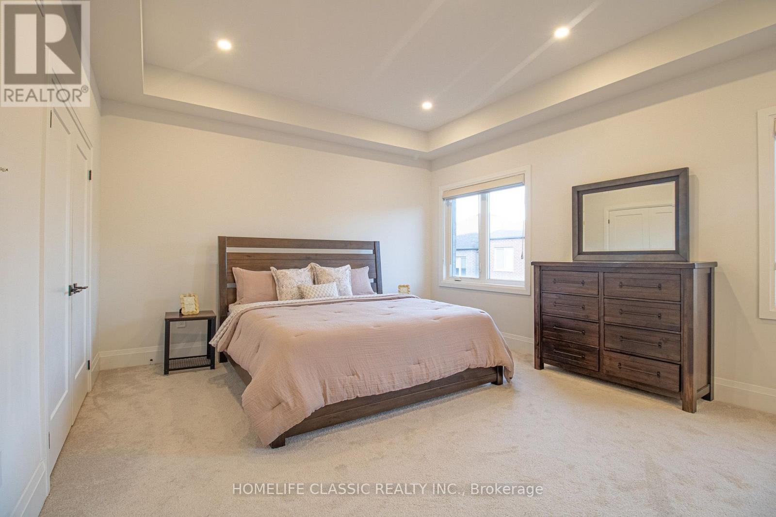 43 Longworth Avenue Property Photo 11
