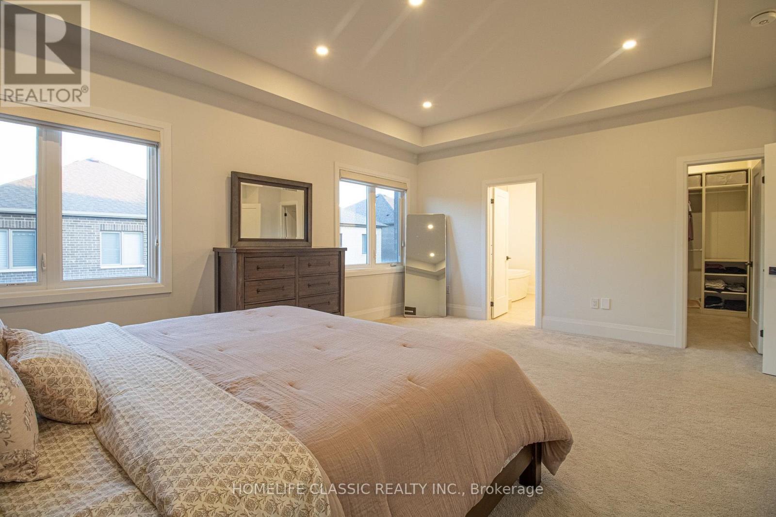 43 Longworth Avenue Property Photo 13