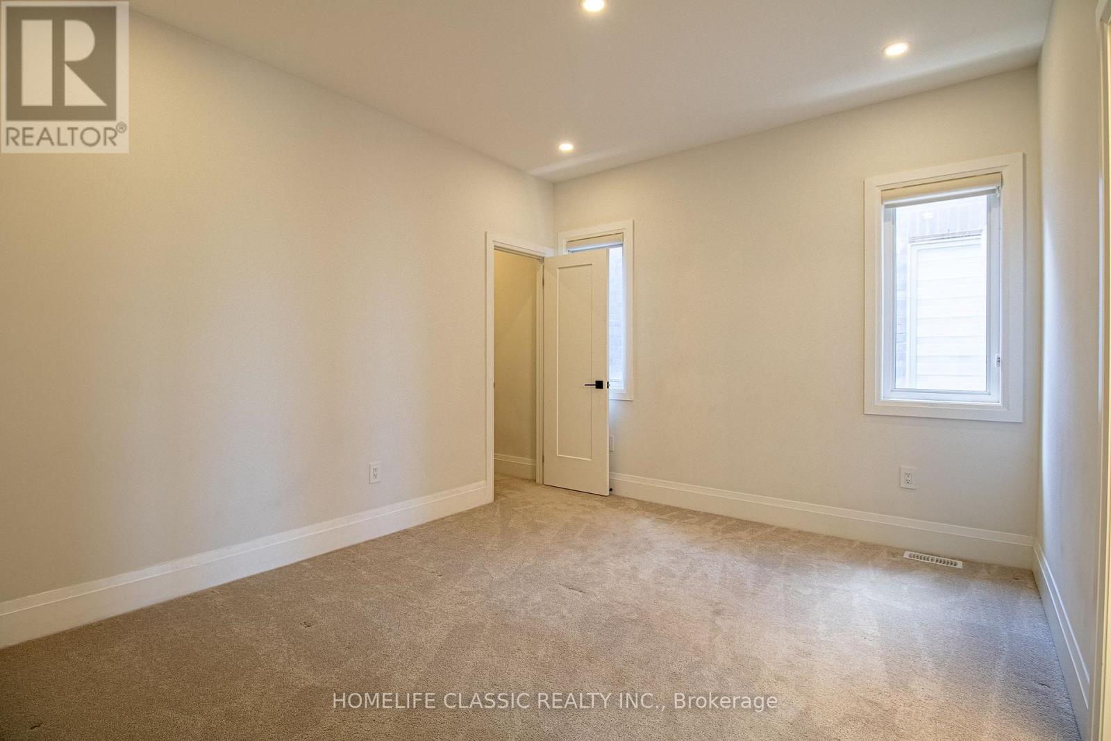 43 Longworth Avenue Property Photo 18