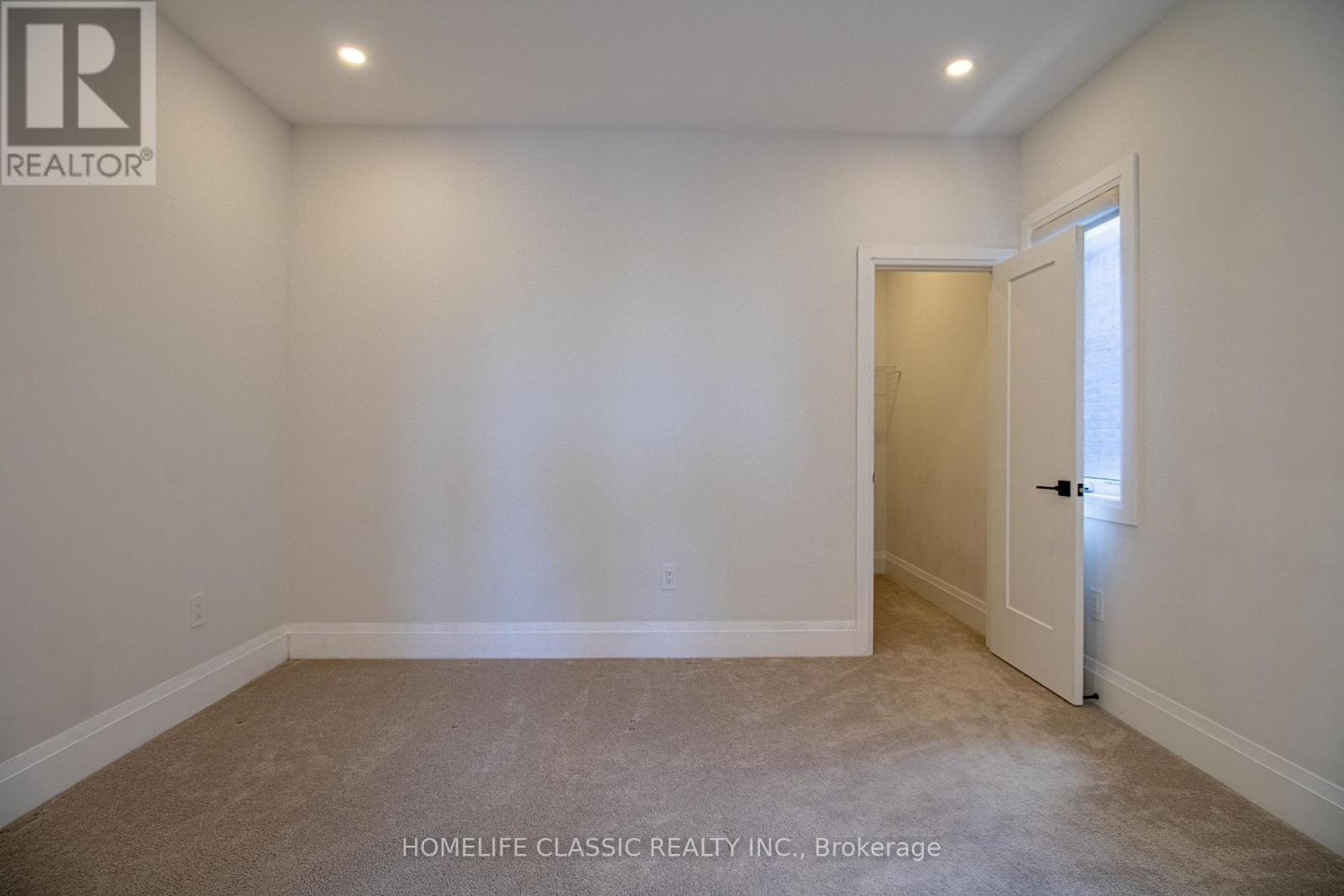 43 Longworth Avenue Property Photo 20