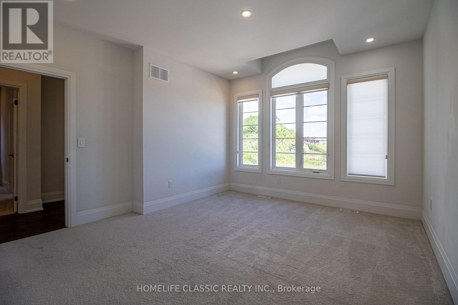43 Longworth Avenue Property Photo 22