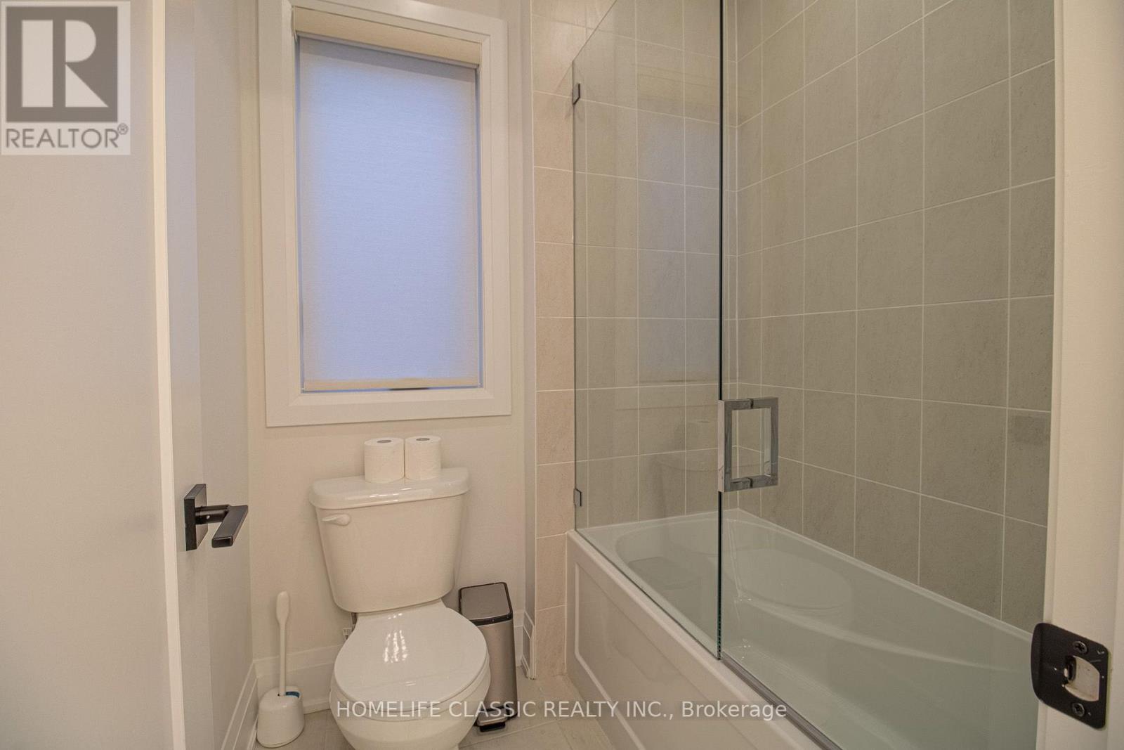 43 Longworth Avenue Property Photo 26