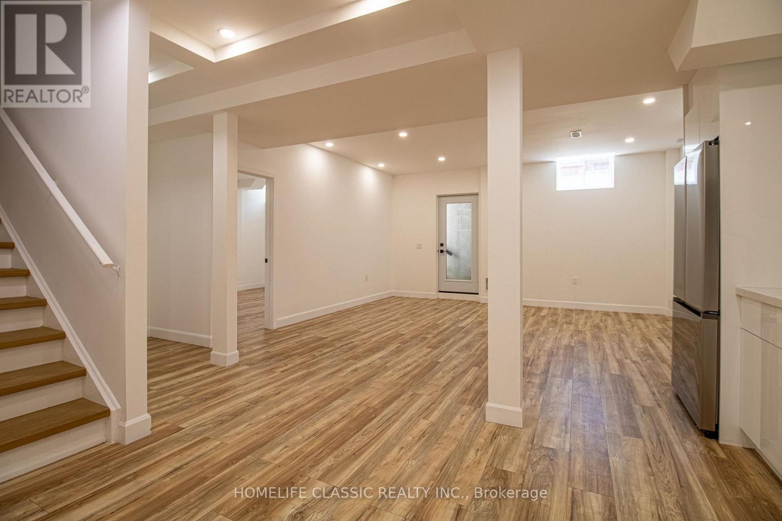 43 Longworth Avenue Property Photo 44