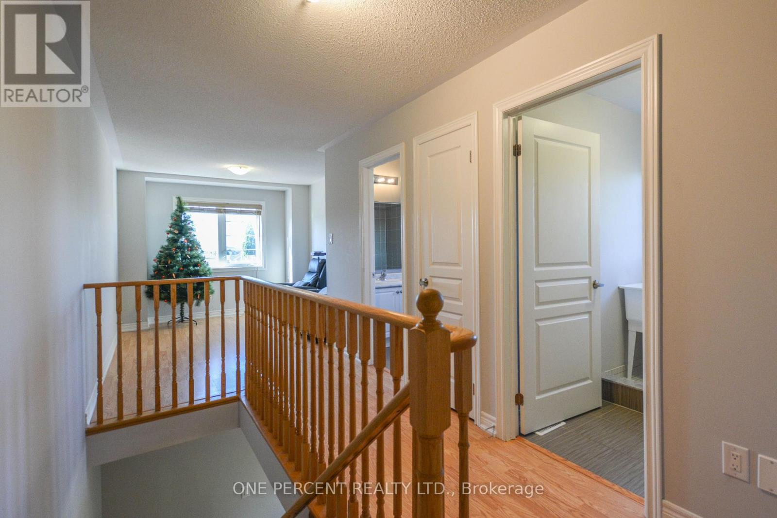 85 Benjamin Hood Crescent Property Photo 14
