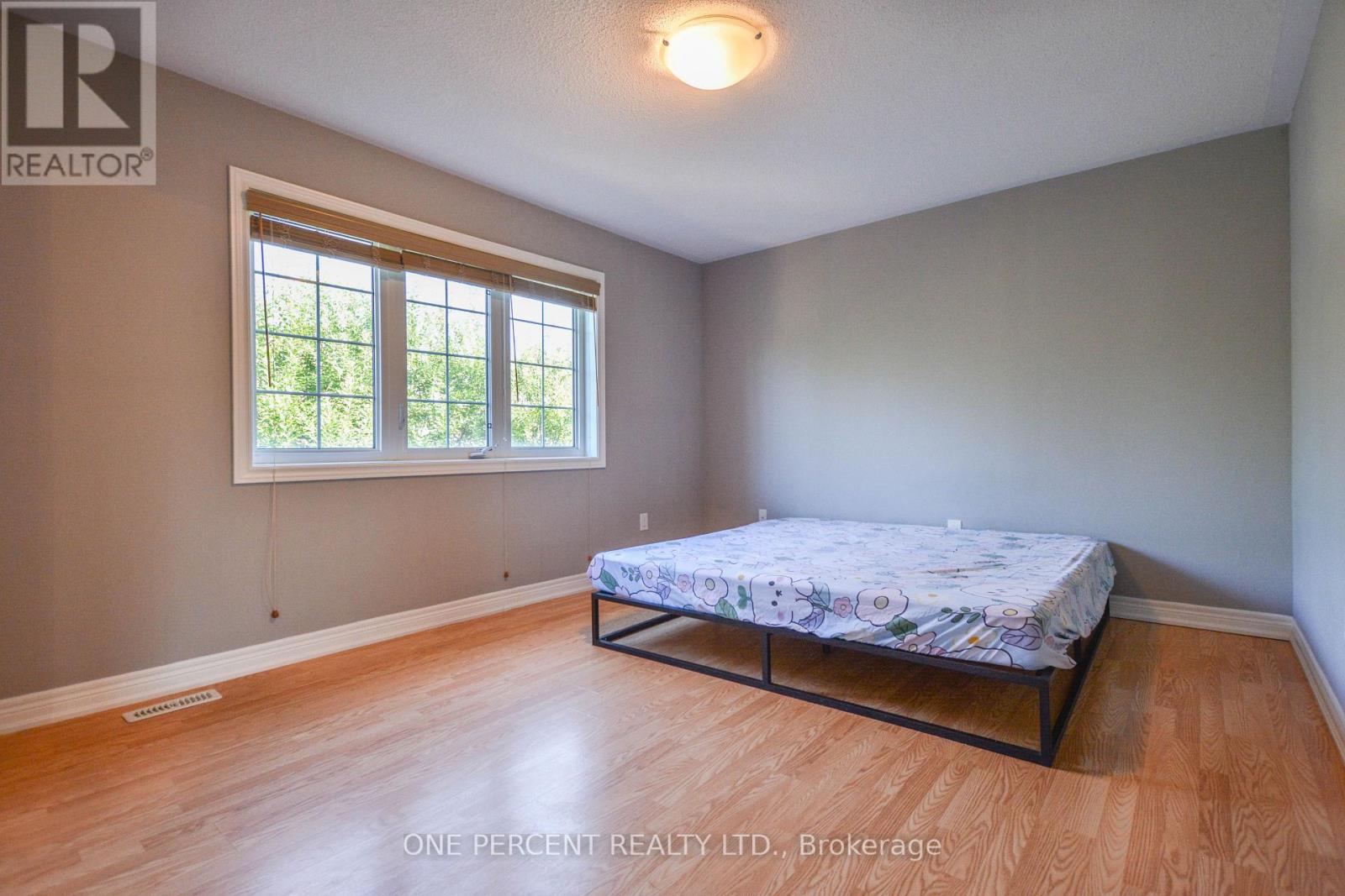 85 Benjamin Hood Crescent Property Photo 16