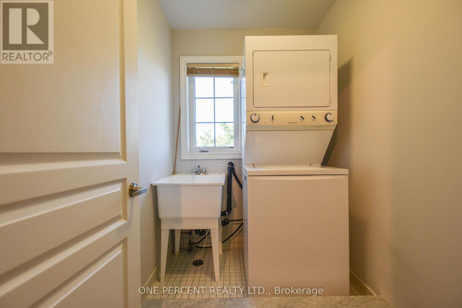 85 Benjamin Hood Crescent Property Photo 29