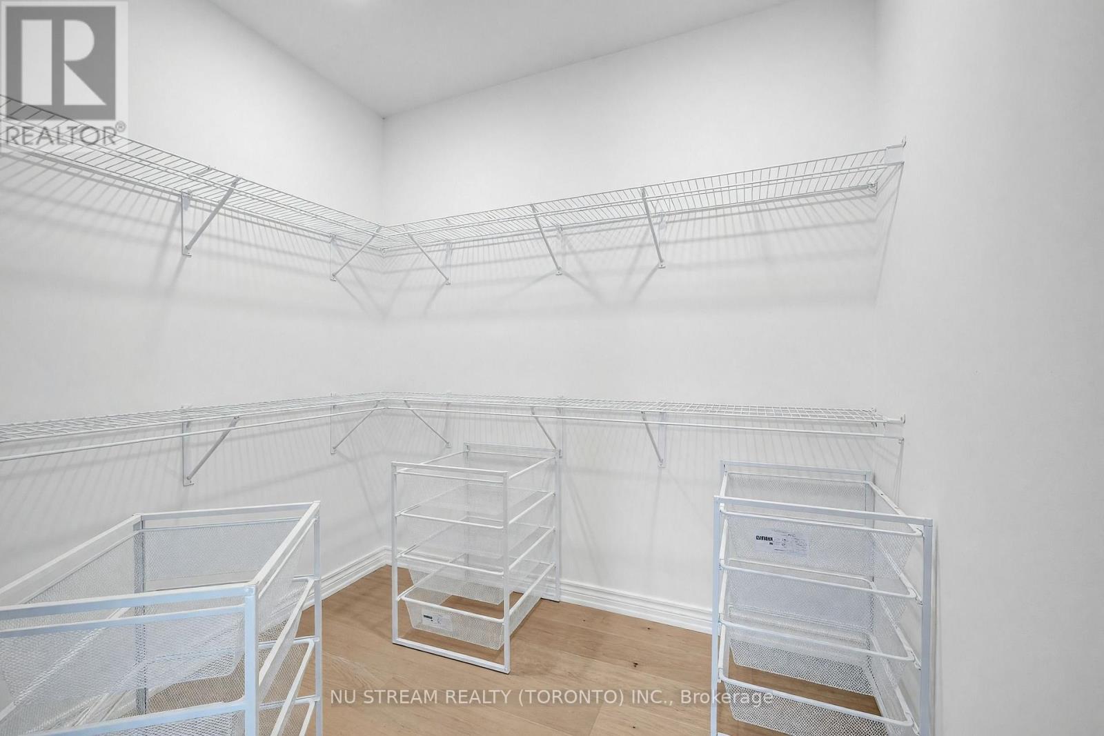 30 Pinecrest Street Property Photo 26