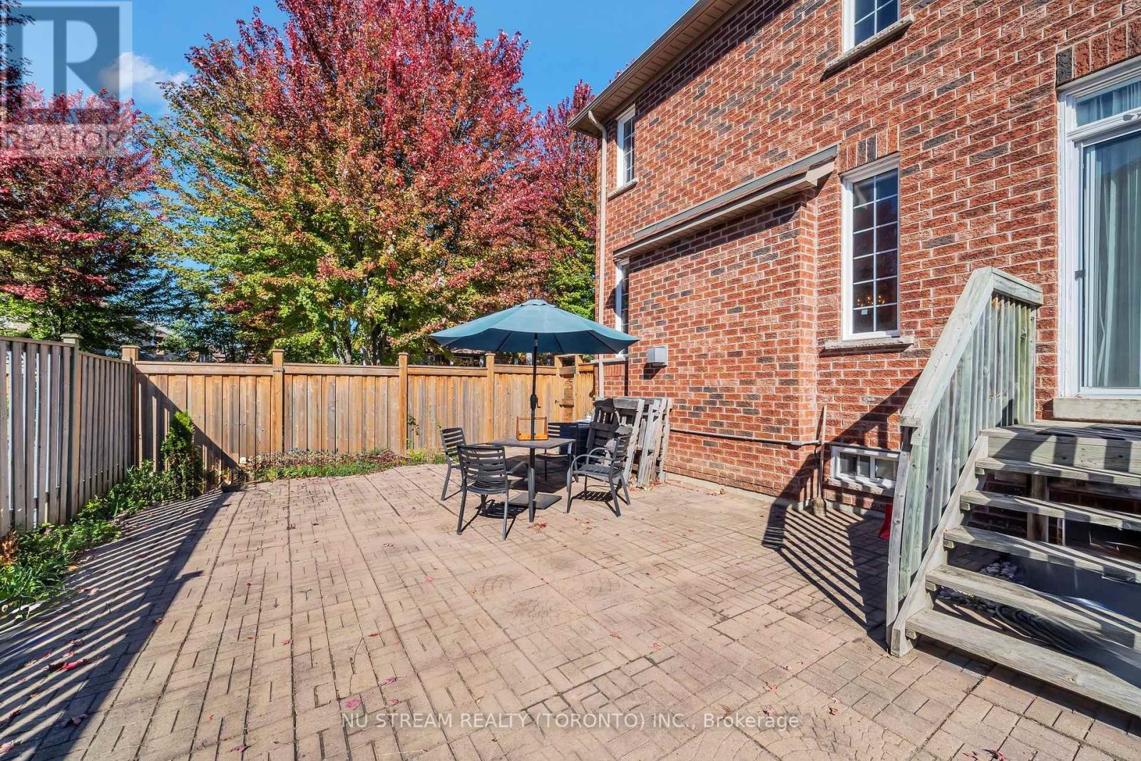 30 Pinecrest Street Property Photo 46