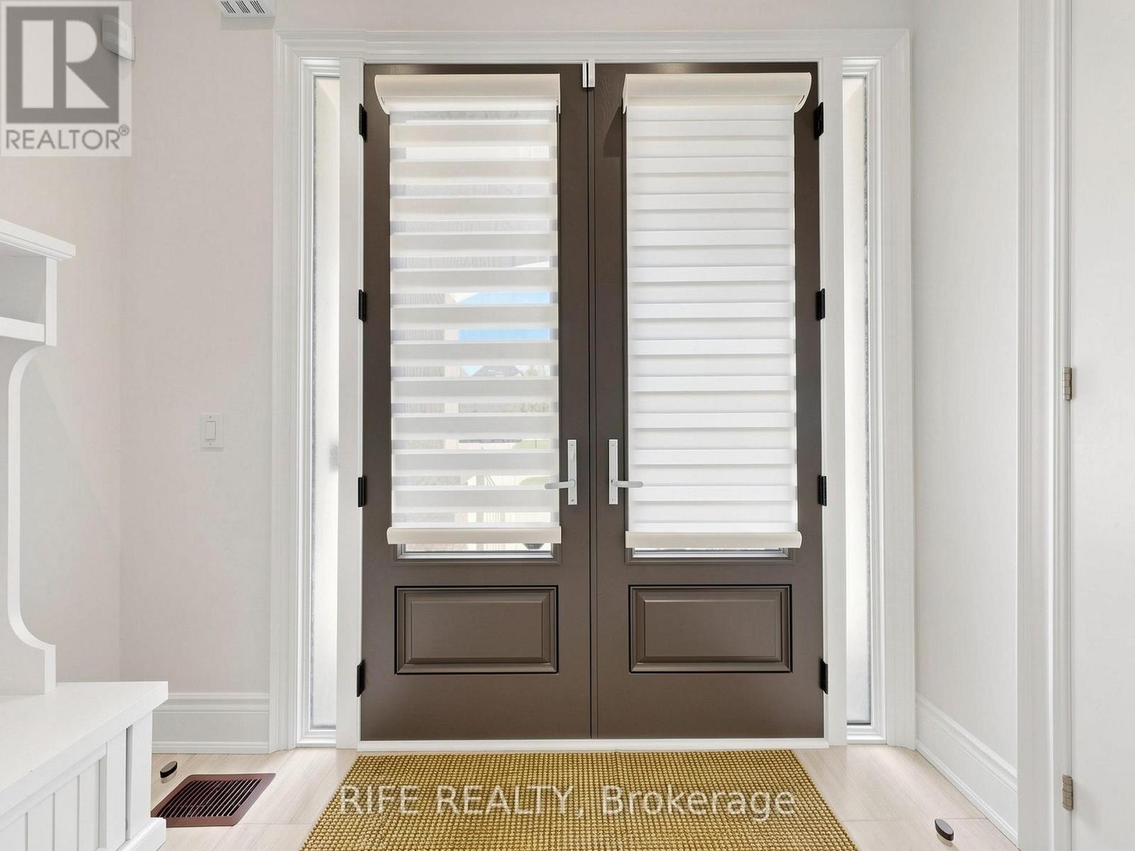18 Rossini Drive Property Photo 3