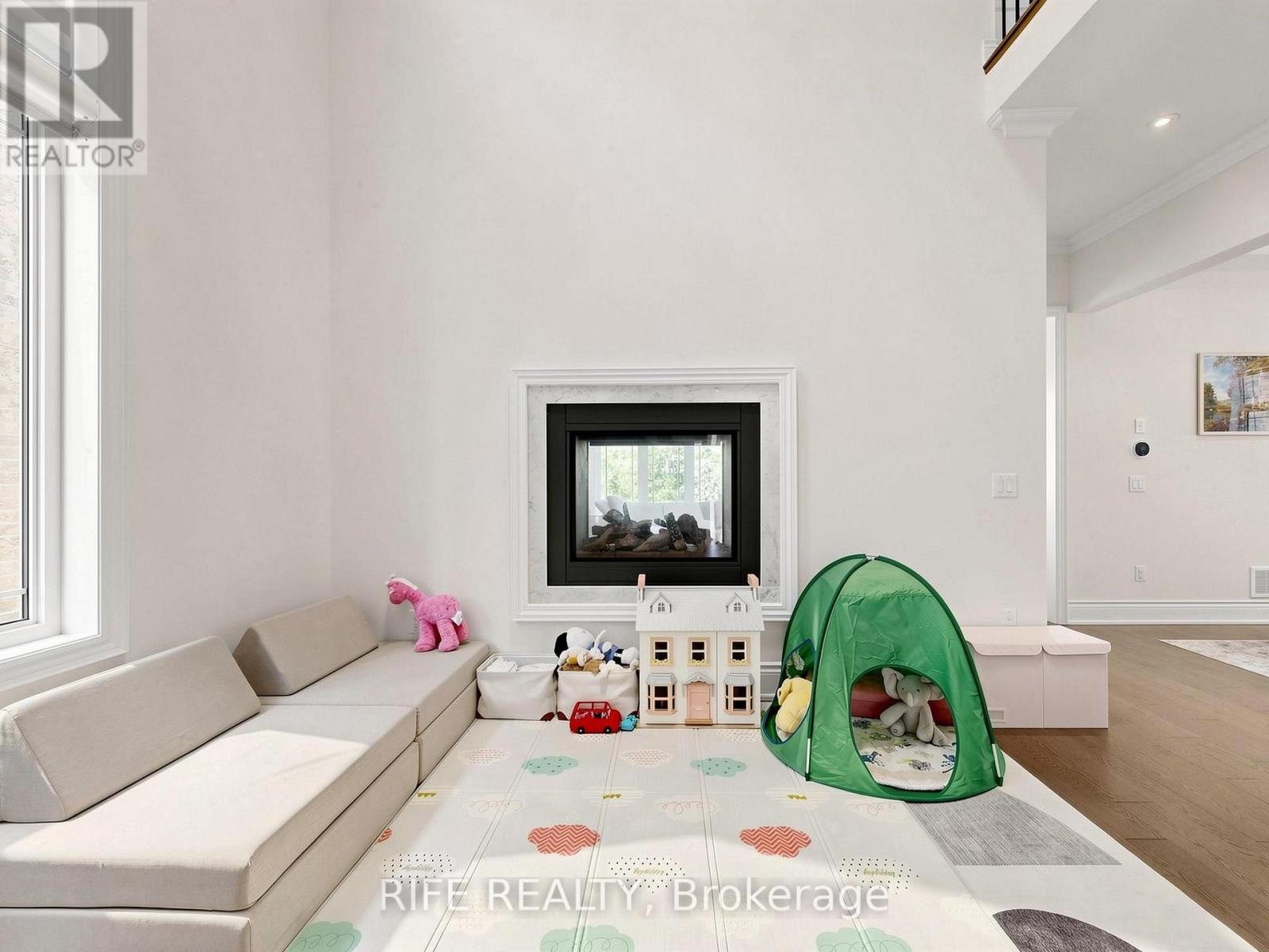 18 Rossini Drive Property Photo 5