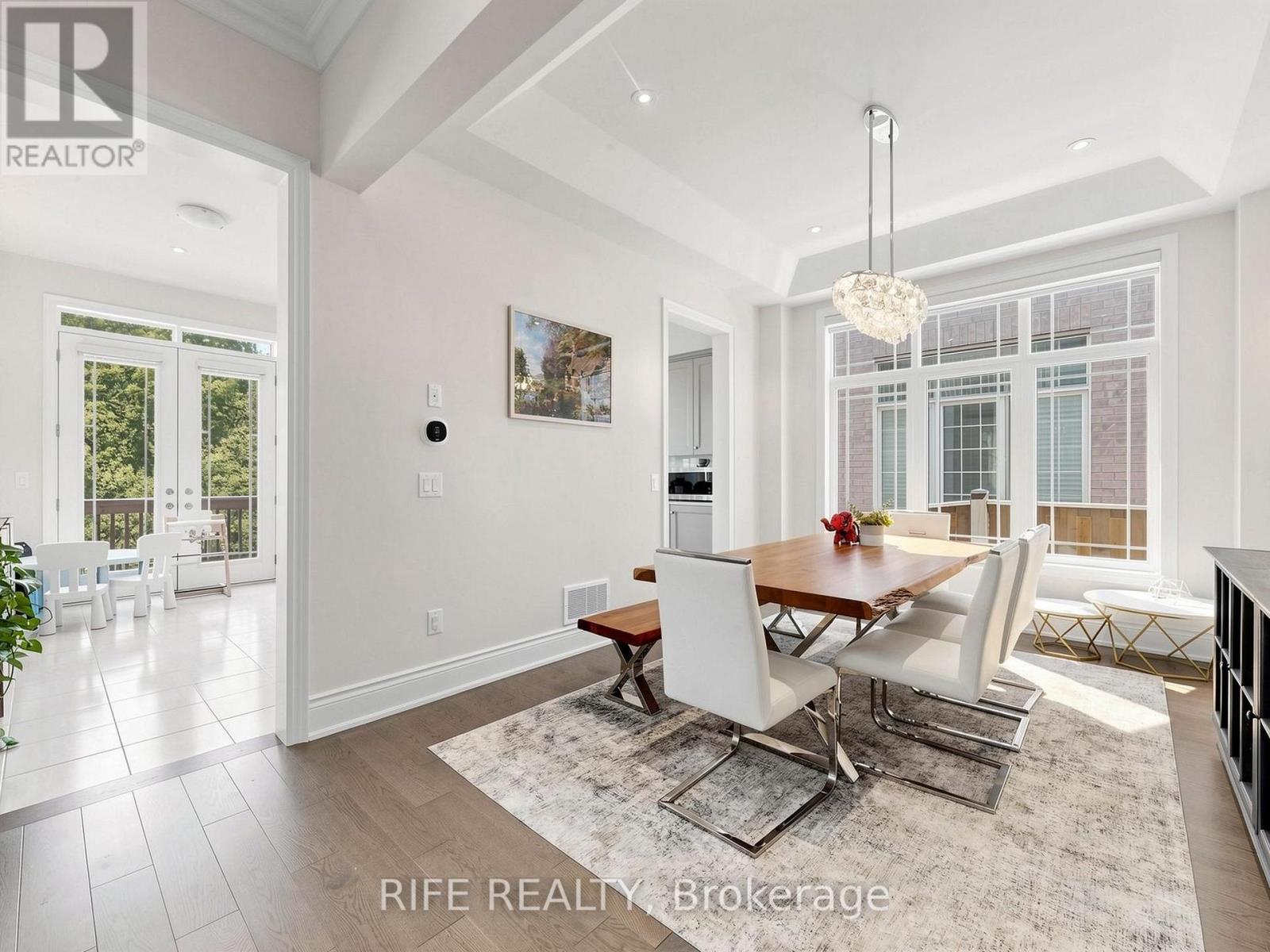 18 Rossini Drive Property Photo 8