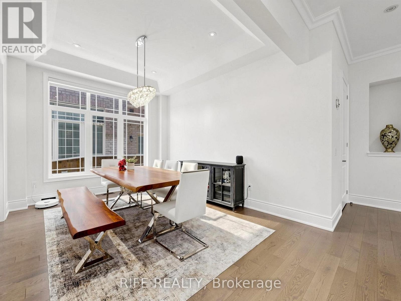 18 Rossini Drive Property Photo 10