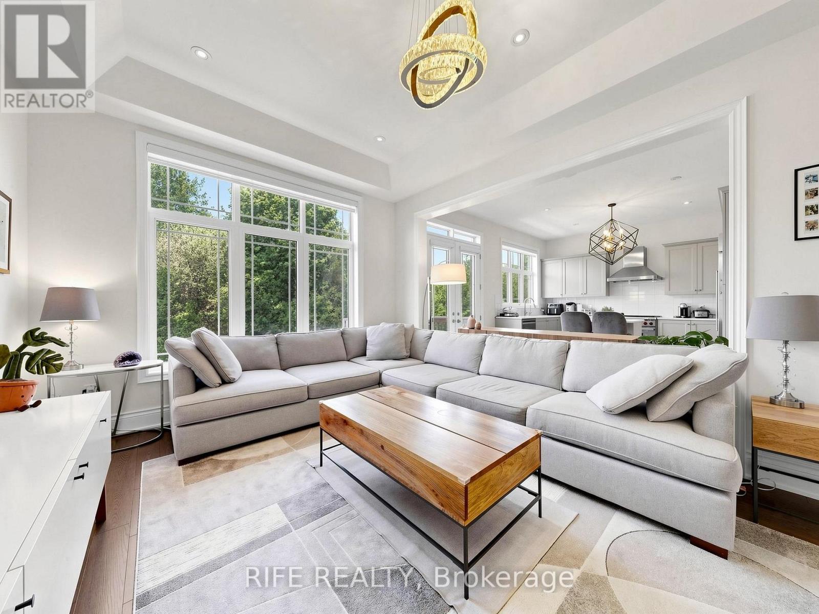 18 Rossini Drive Property Photo 14