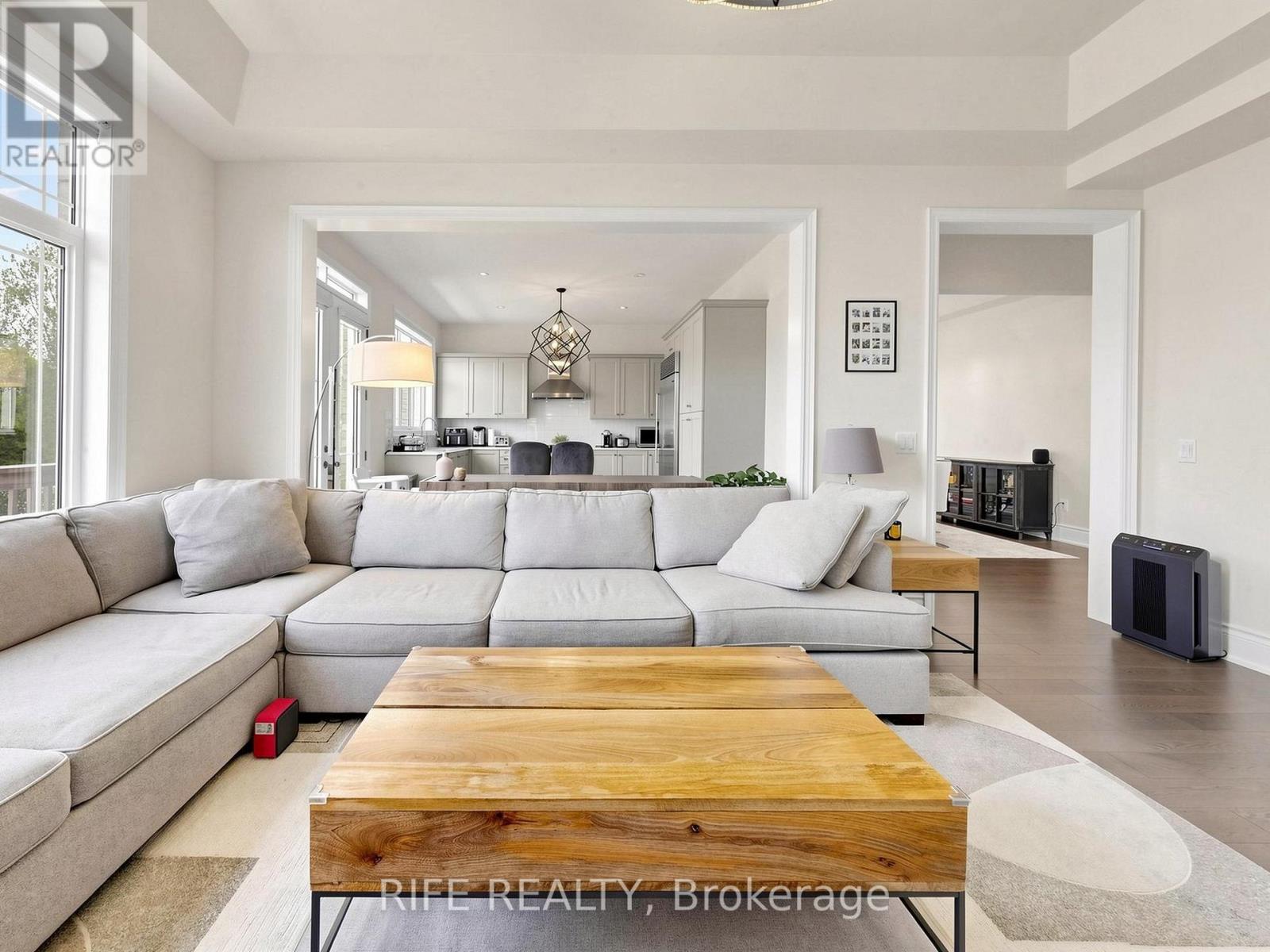 18 Rossini Drive Property Photo 15