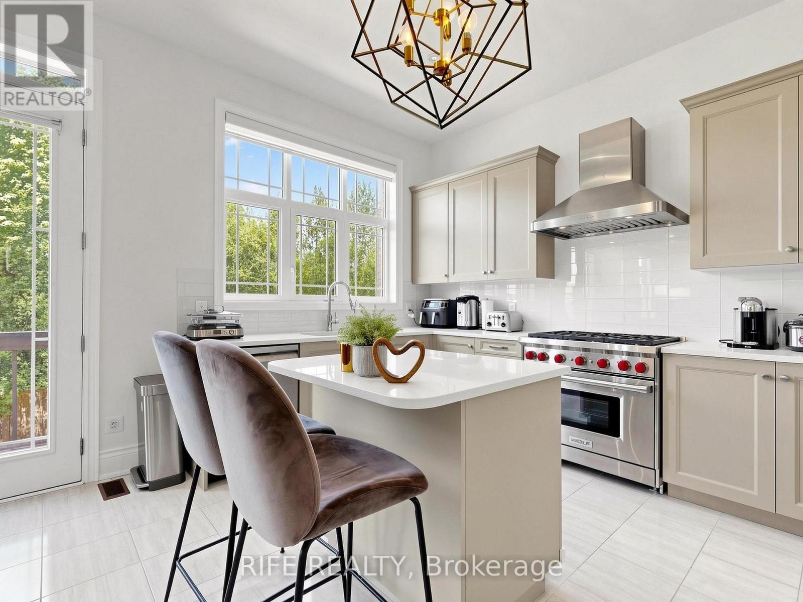 18 Rossini Drive Property Photo 21