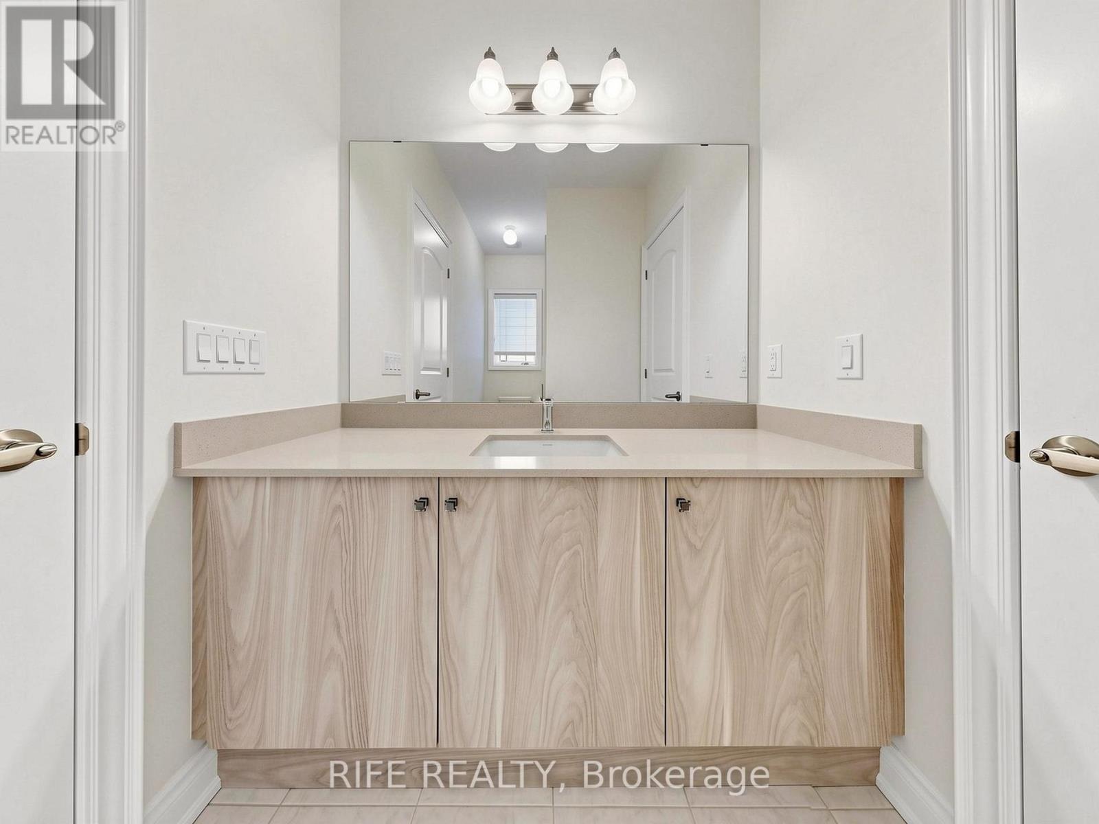 18 Rossini Drive Property Photo 33