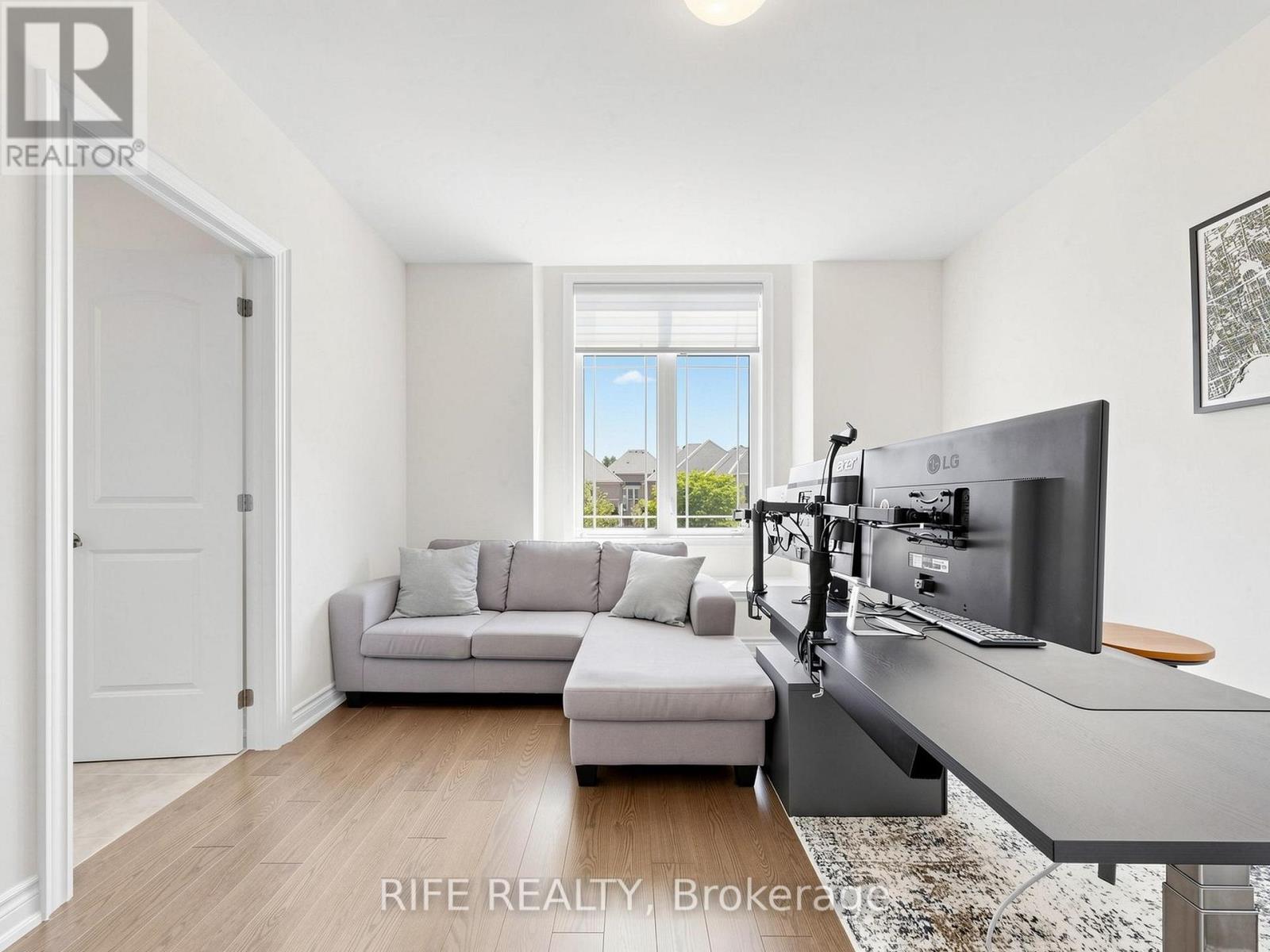 18 Rossini Drive Property Photo 40