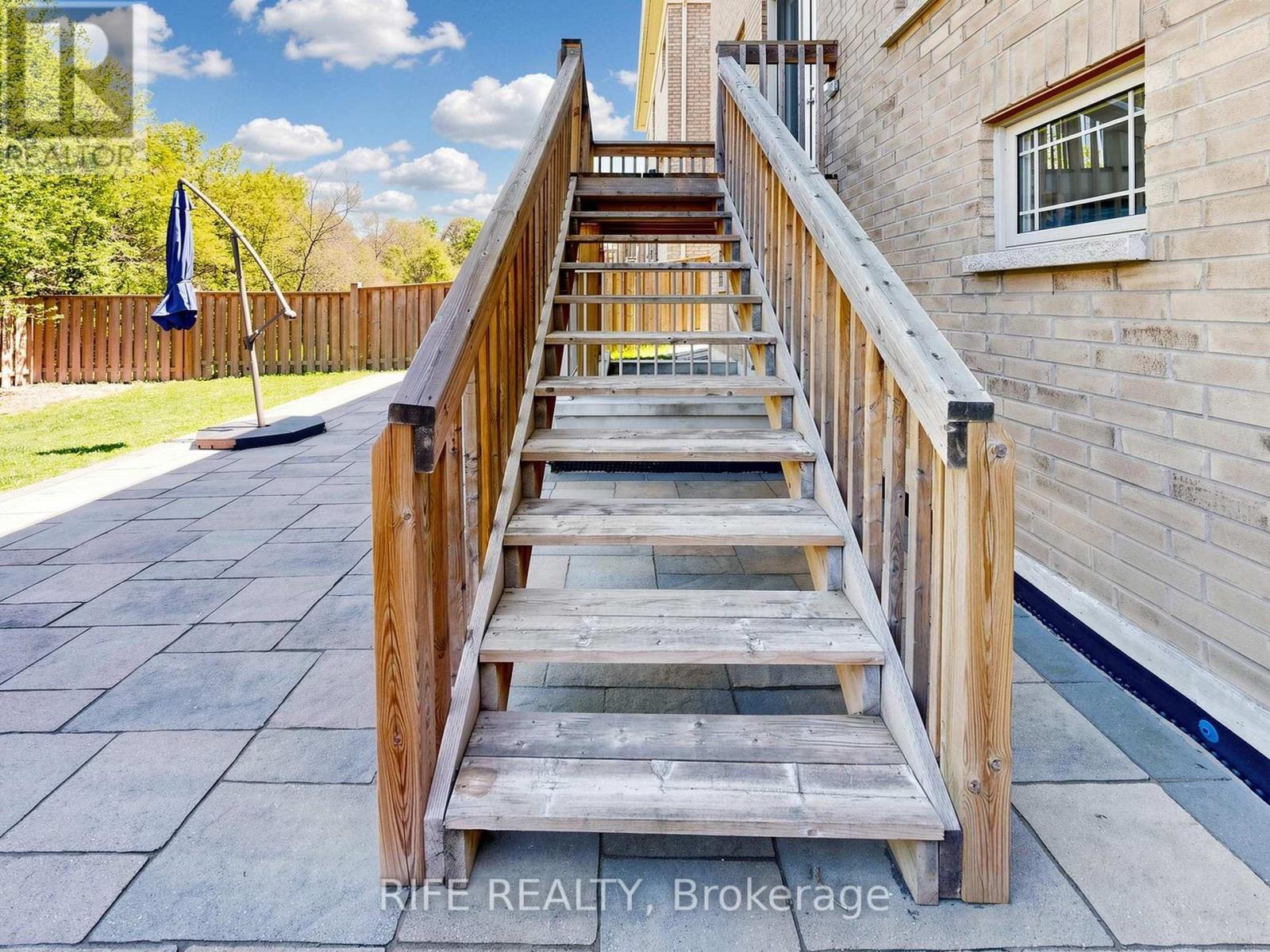 18 Rossini Drive Property Photo 43