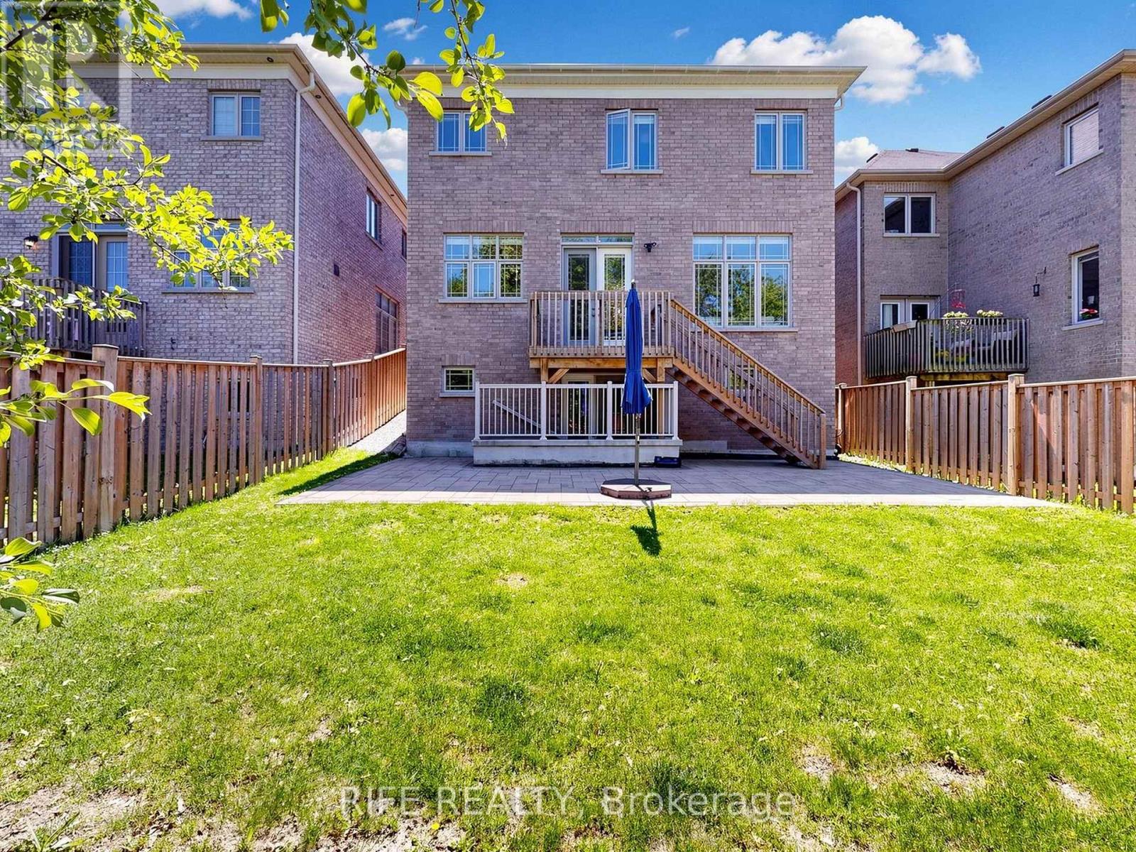 18 Rossini Drive Property Photo 46