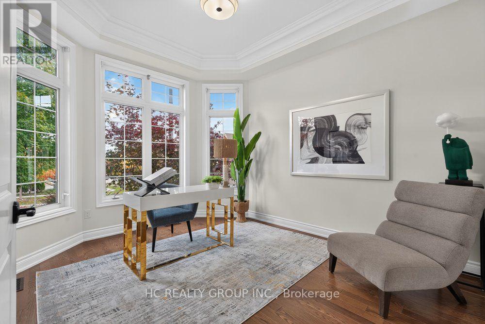 39 Royal West Road Property Photo 8