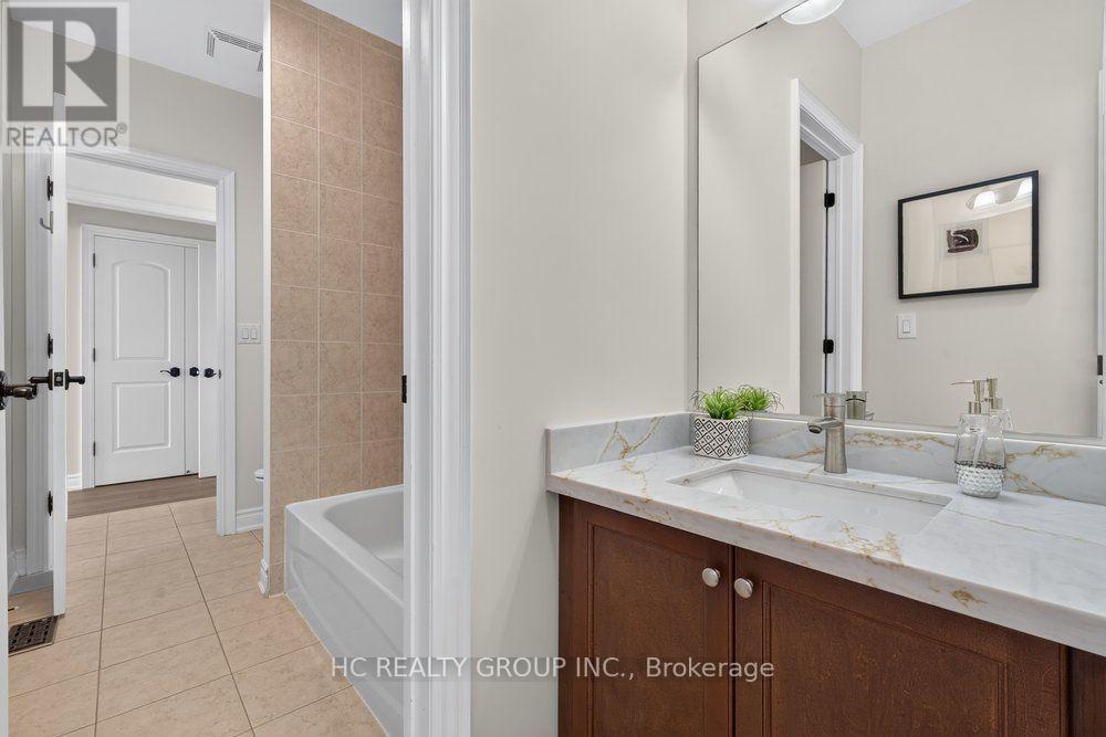39 Royal West Road Property Photo 22