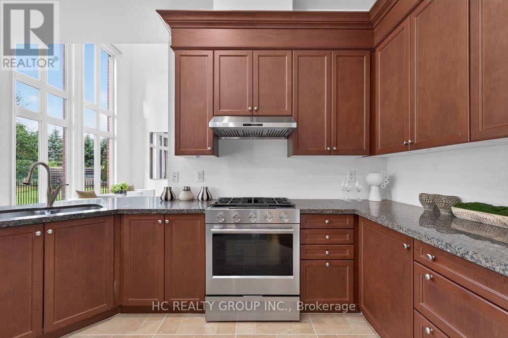 39 Royal West Road Property Photo 27
