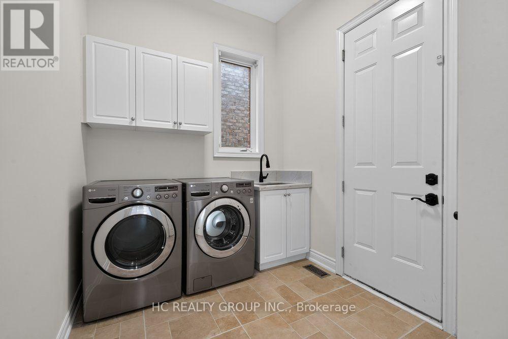 39 Royal West Road Property Photo 38