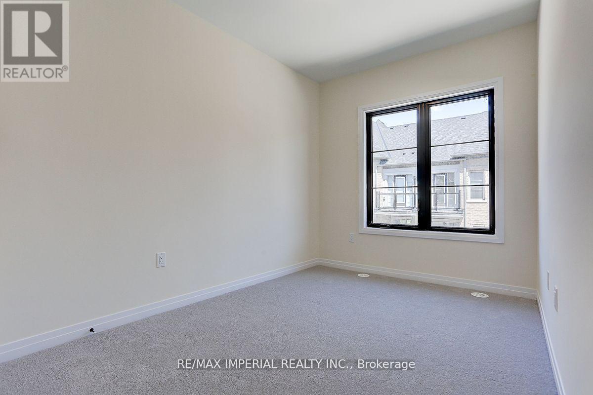 113 De La Roche Drive Property Photo 8