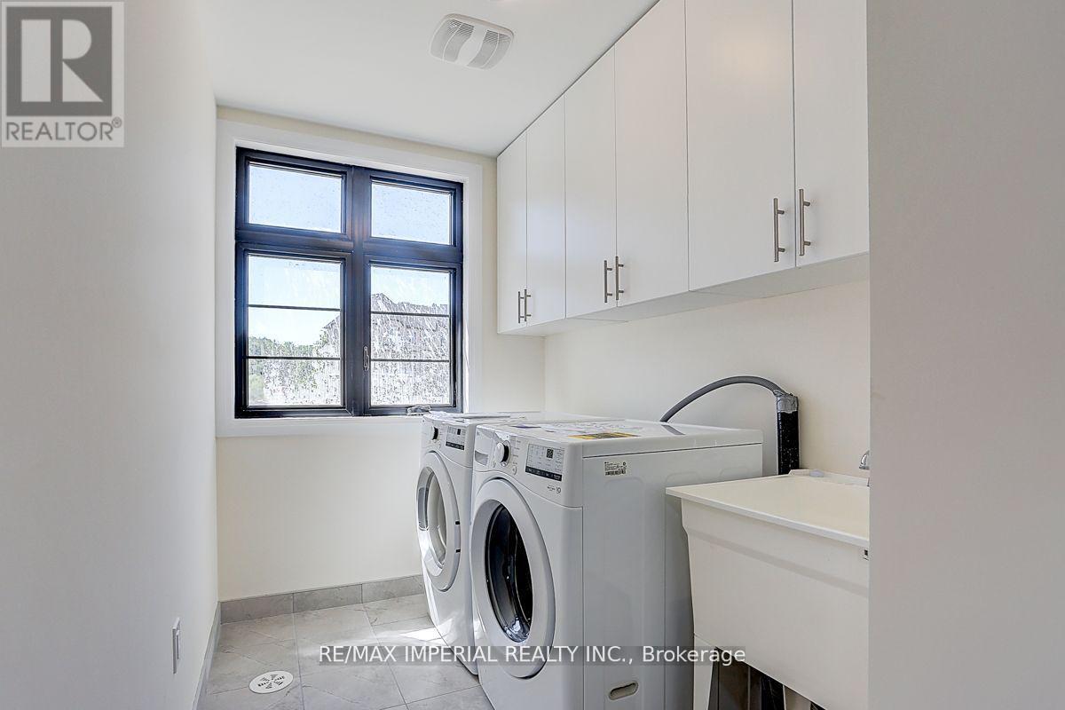 113 De La Roche Drive Property Photo 13