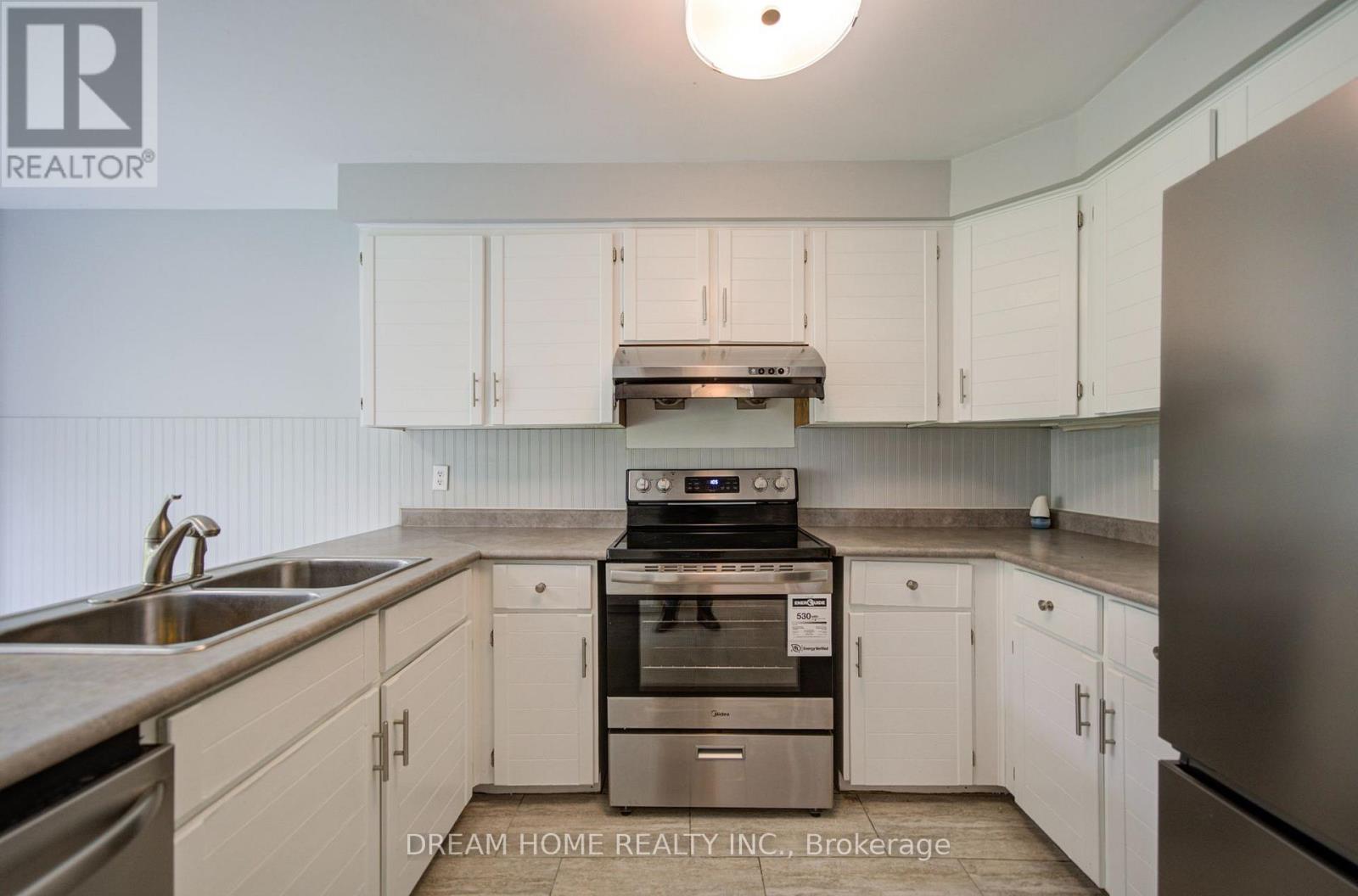 30 Garnish Green Property Photo 17