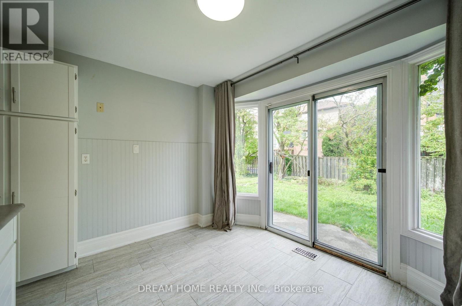 30 Garnish Green Property Photo 20