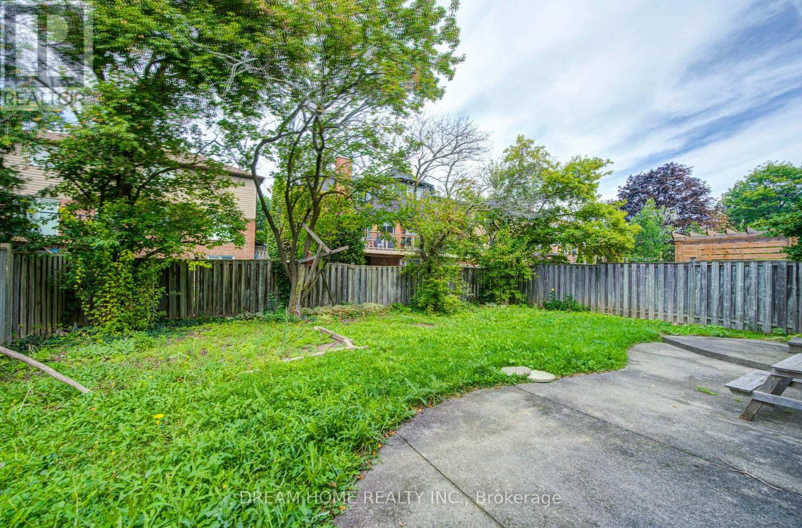 30 Garnish Green Property Photo 46