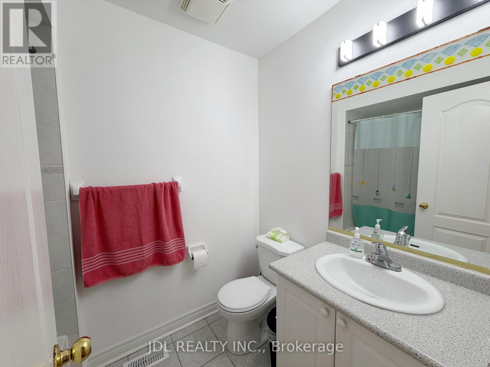 63 Peninsula Crescent Property Photo 8