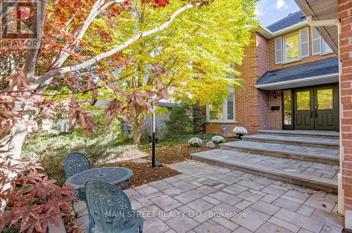 22 Mcclenny Drive N Property Photo 1