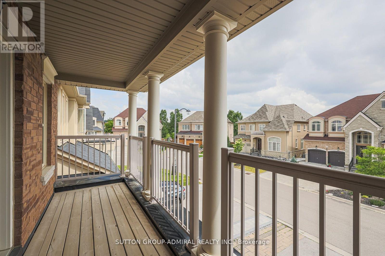 163 Heintzman Crescent Property Photo 27