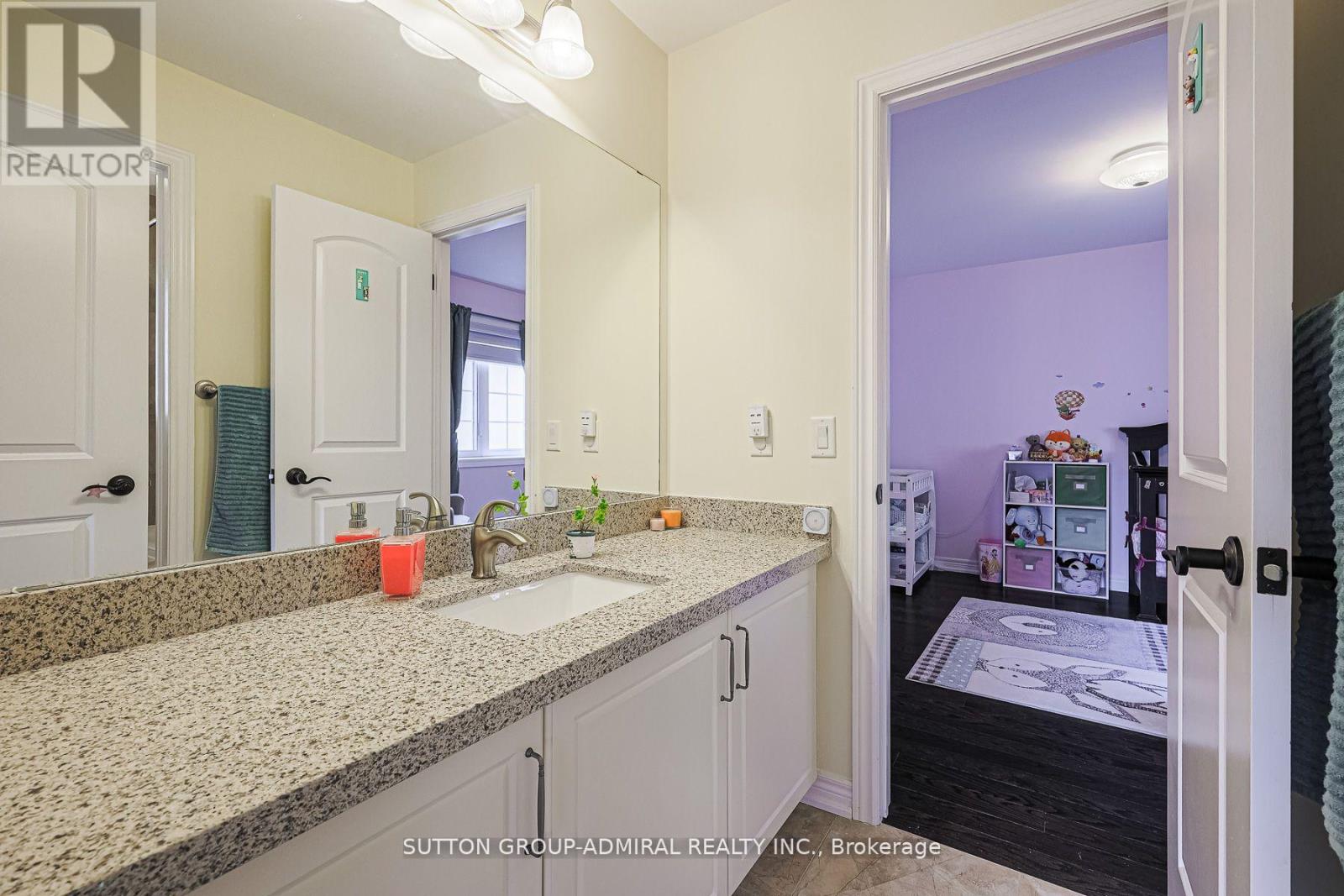 163 Heintzman Crescent Property Photo 28