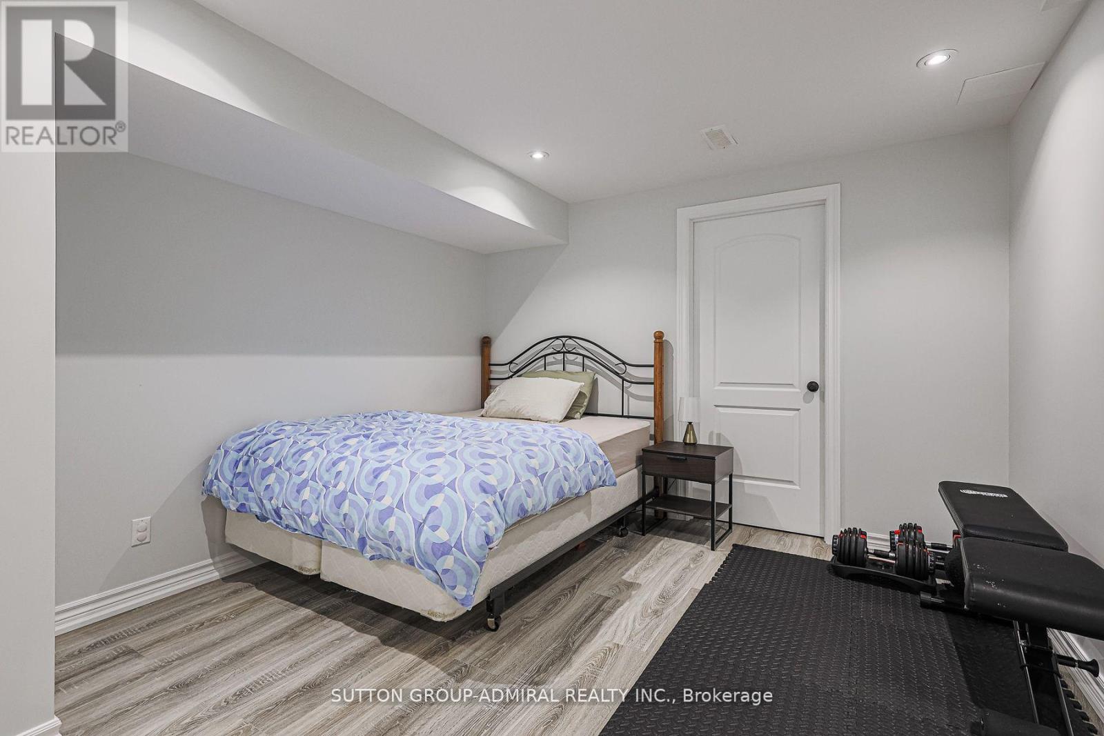 163 Heintzman Crescent Property Photo 34