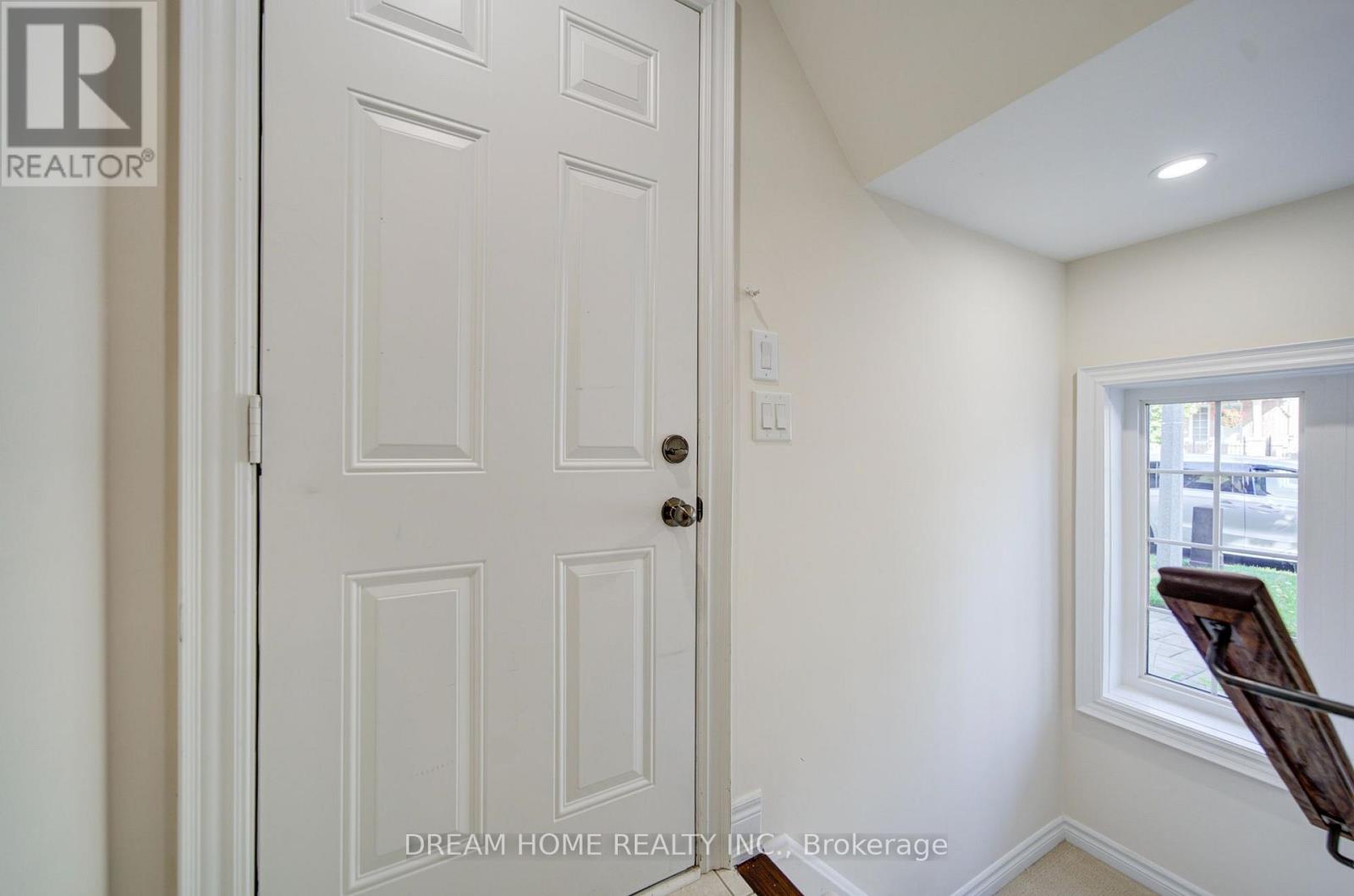 36 Everett Street Property Photo 36