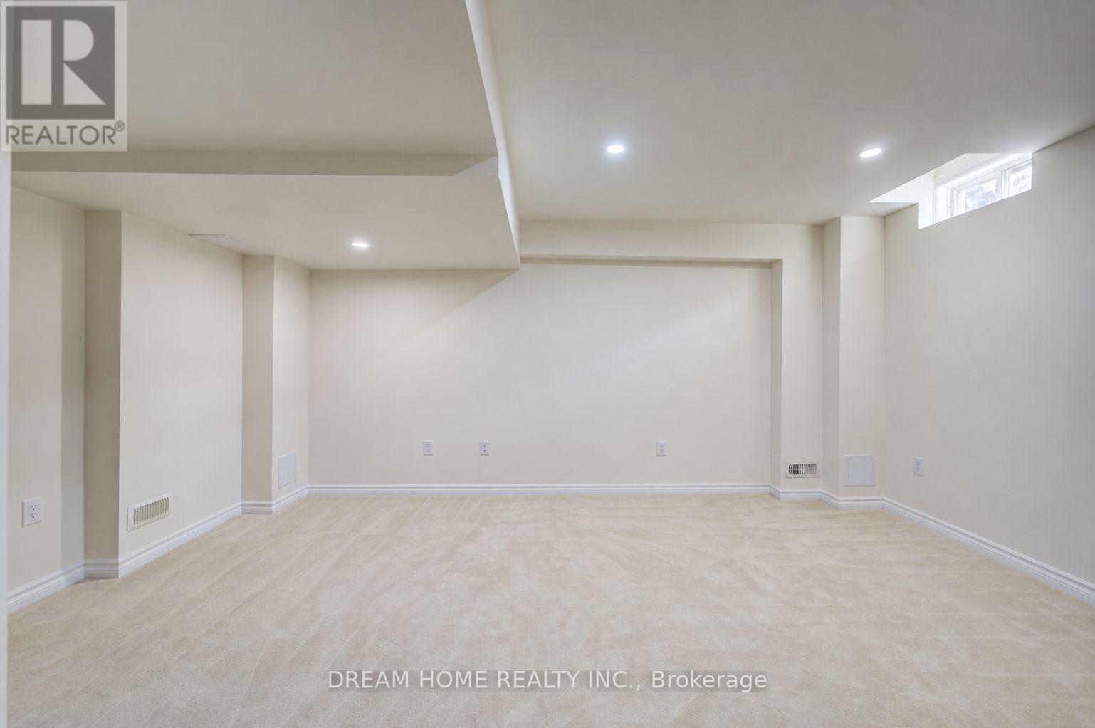 36 Everett Street Property Photo 39
