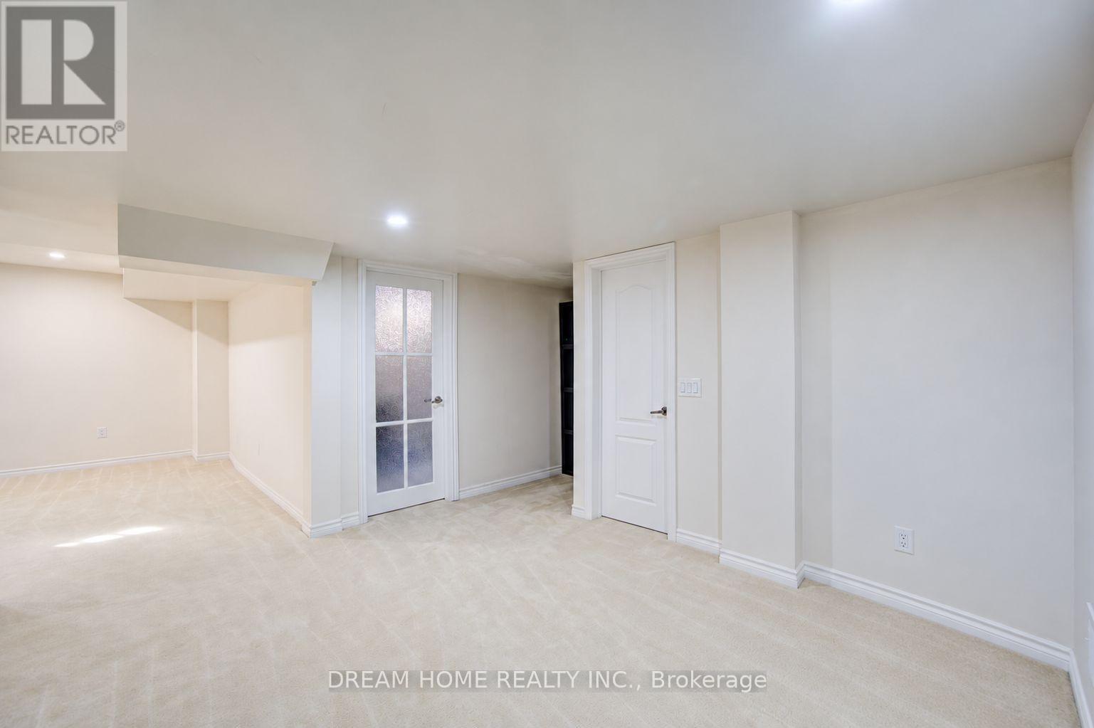 36 Everett Street Property Photo 43