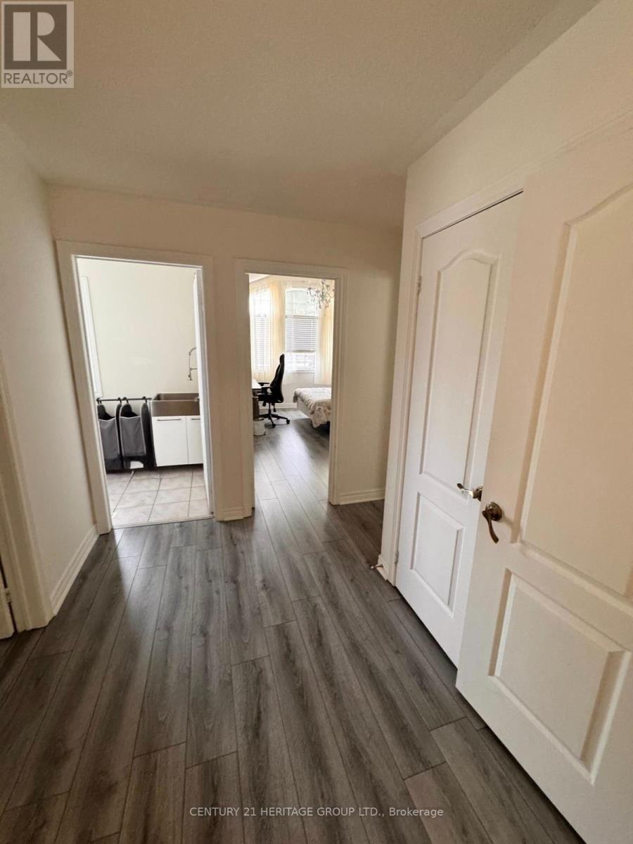 82 Raintree Crescent Property Photo 10
